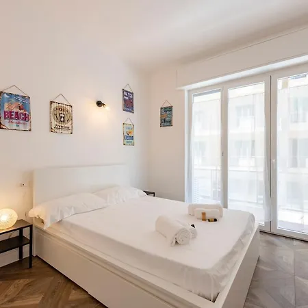 Апартаменти Joivy Beautiful Family Flat With A Sea View