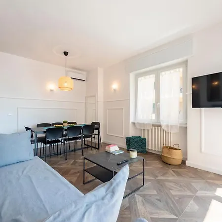 Апартаменти Joivy Beautiful Family Flat With A Sea View Рапалло